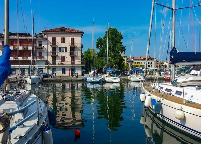 In 24391 * Μπιμπιόνε